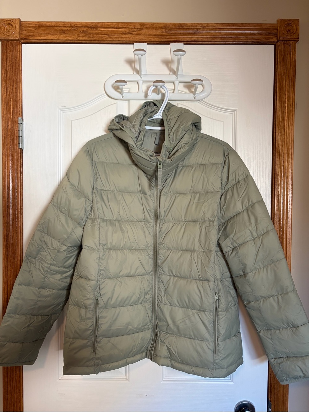 Abercrombie Lightweight Puffer Jacket